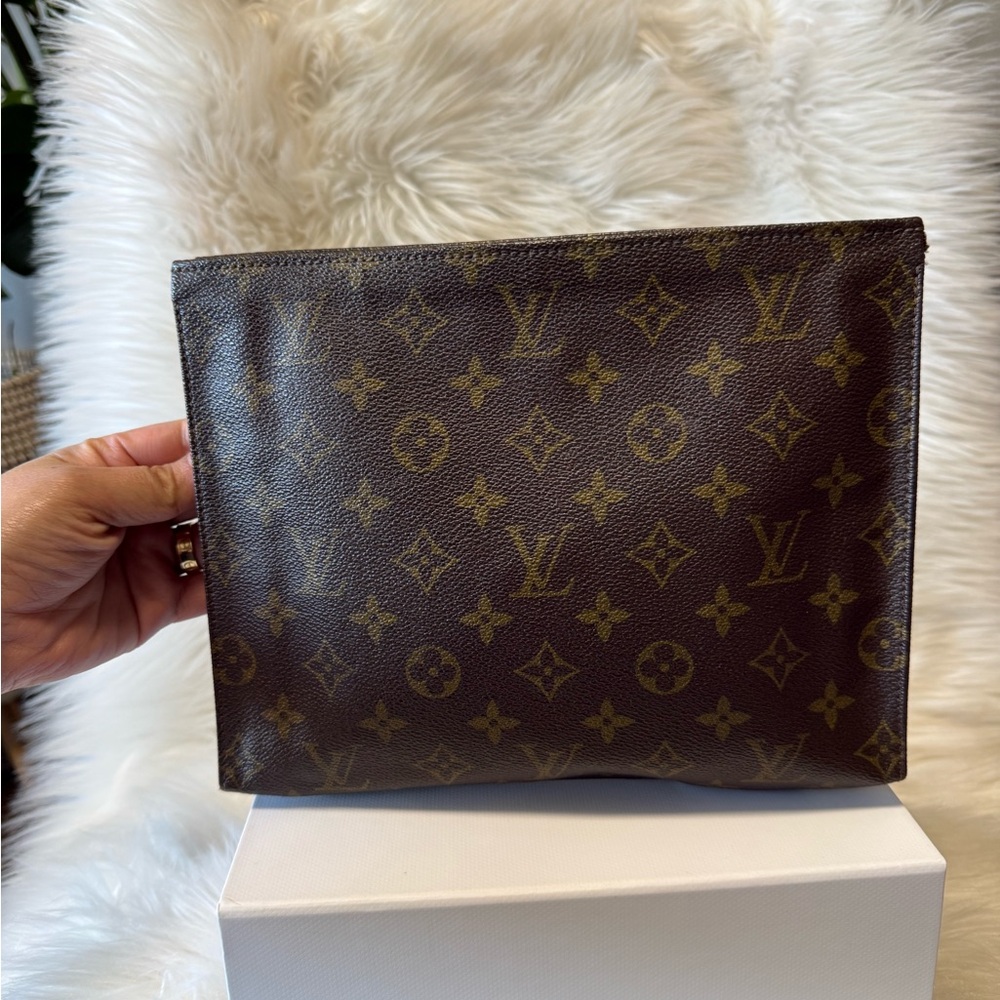 Authentic Louis Vuitton Monogram Toiletry Clutch